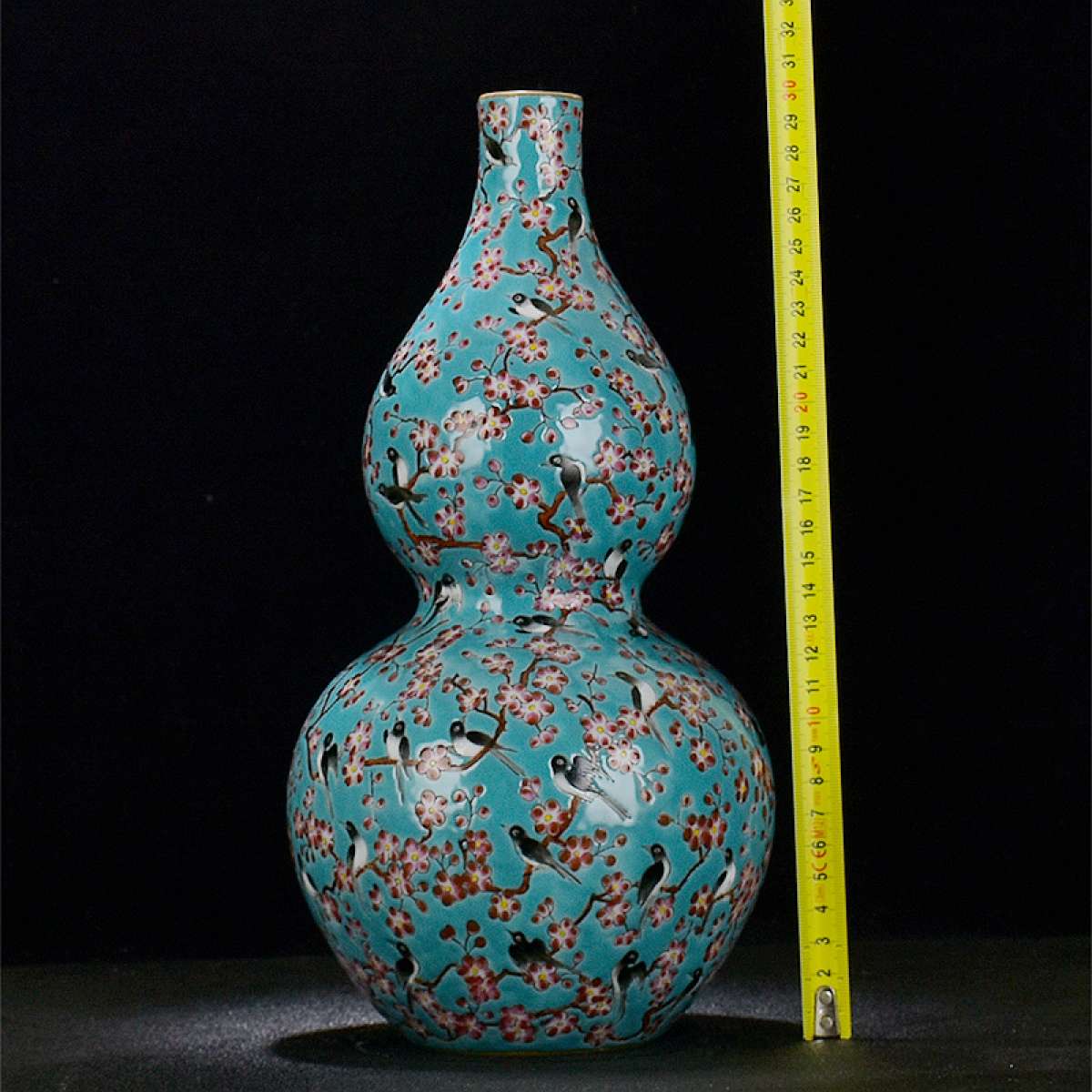 Chinese handpainted famille rose porcelain vase antique porc