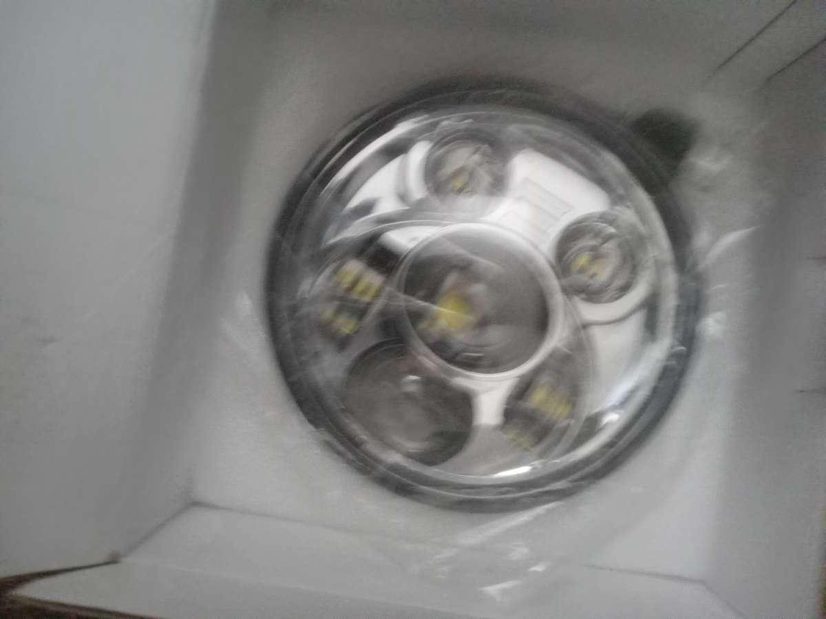 pair of round led headlights h4 input