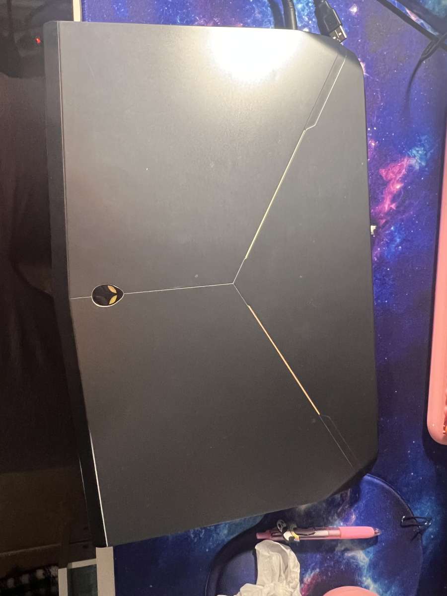 Alienware 17 R2 gaming laptop