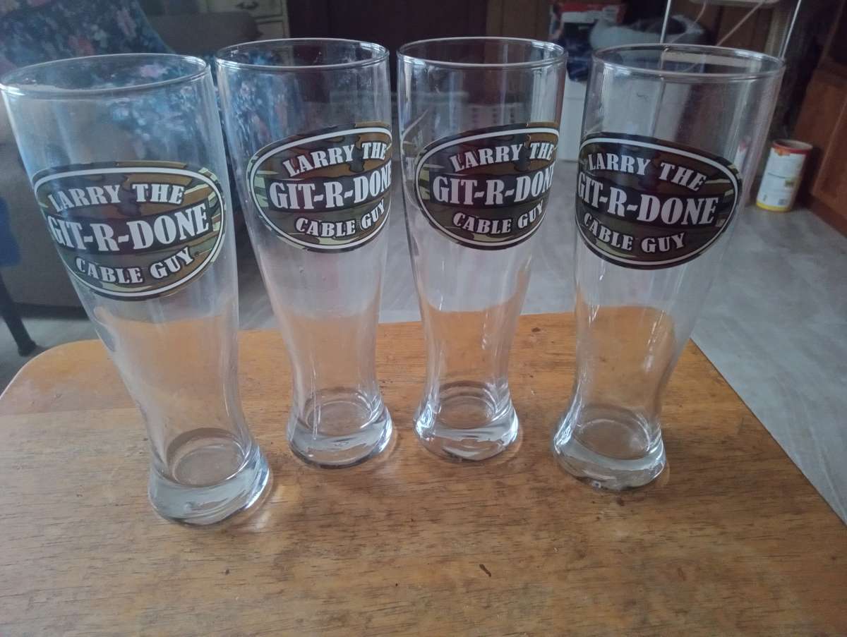 Larry the Cable Guy glasses