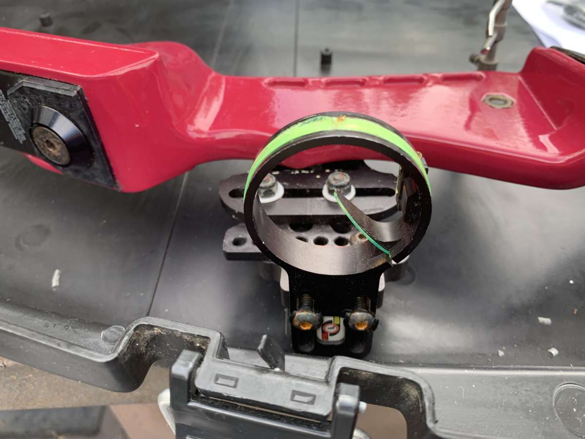 spirit compound bow with case really good condition