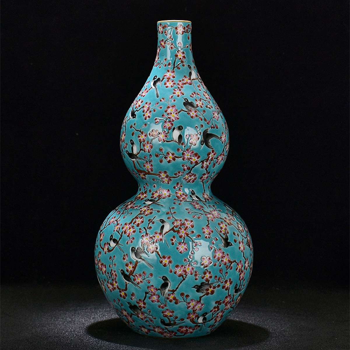 Chinese handpainted famille rose porcelain vase antique porc