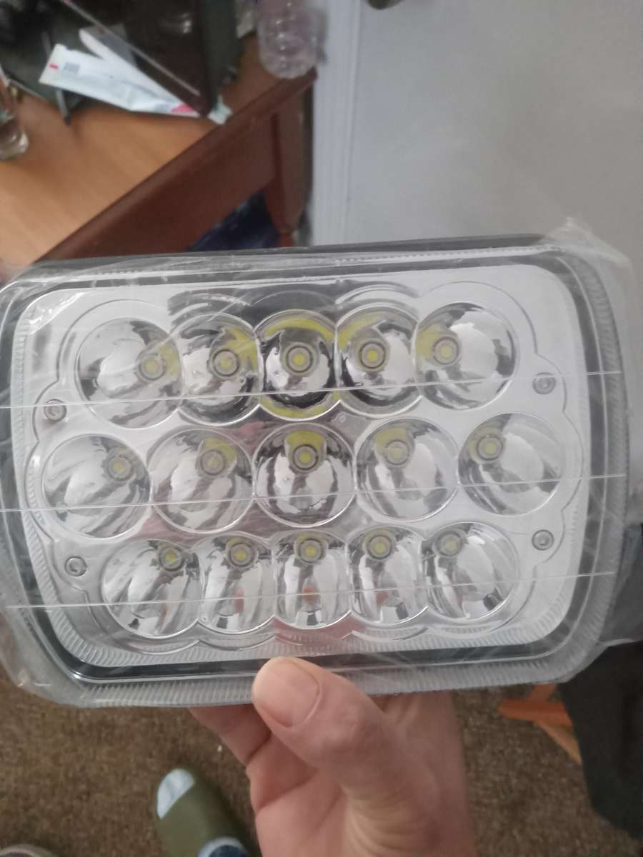 par de faros rectangulares entrada h4 led