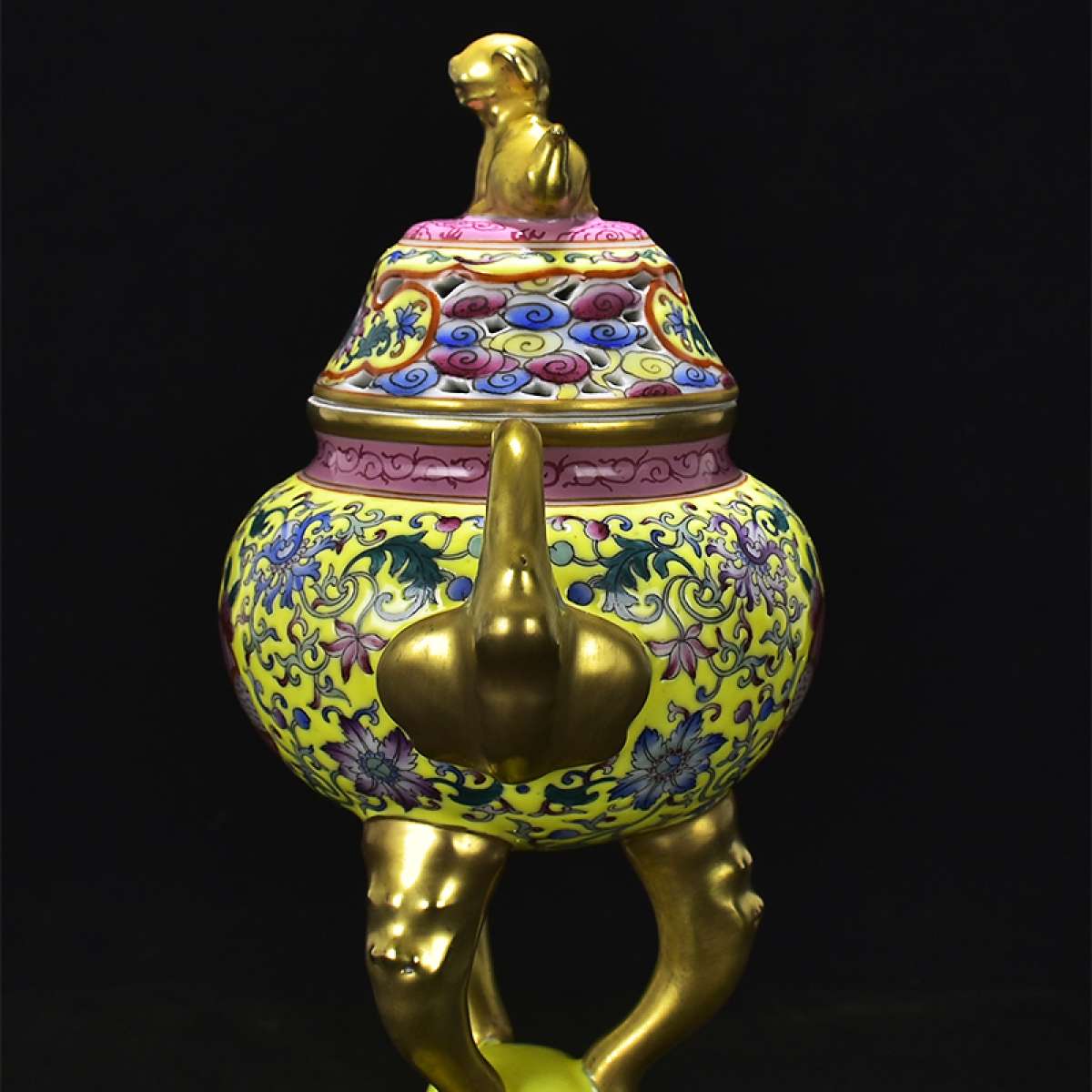 Asian famille rose porcelain Chinese antique porcelain ceram