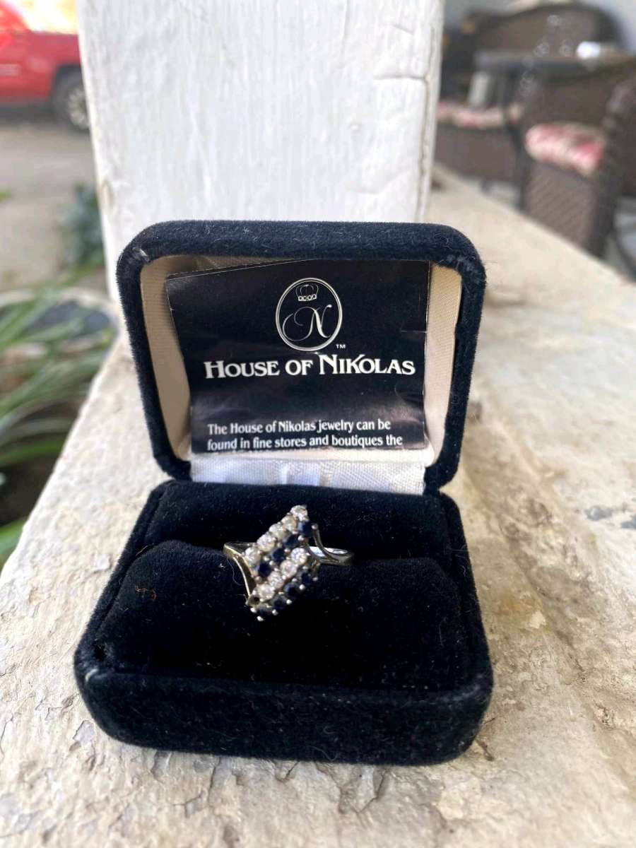 Blue and White simulant Vintage Gem Stone