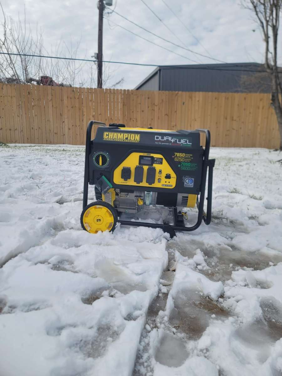 Like New generador Champion 7850 Watts Works Very Well