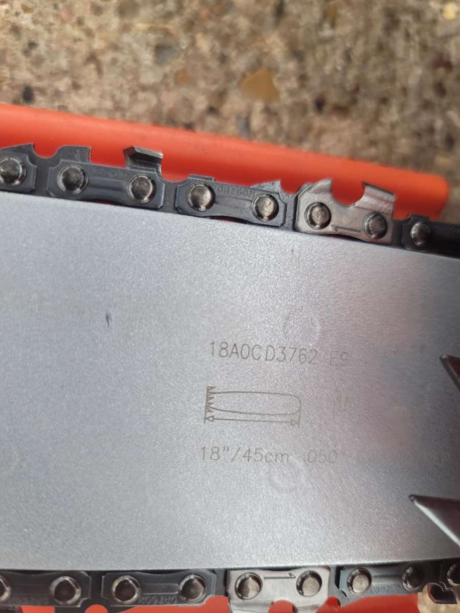 New Chainsaw Works Very Well CS3510 16 inch bar 180 Firm Pri