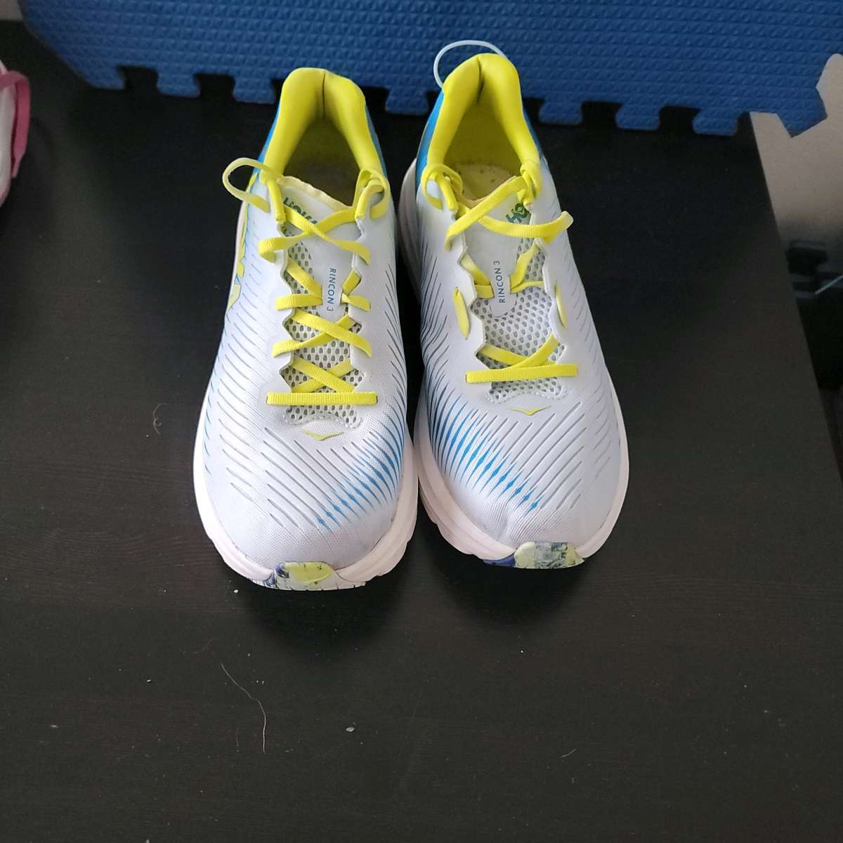 hoka shoes 11D