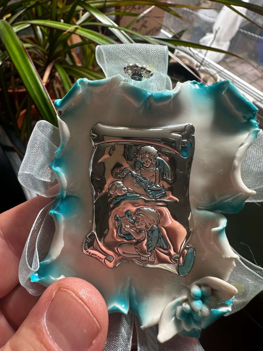 Small ceramic with 2angels