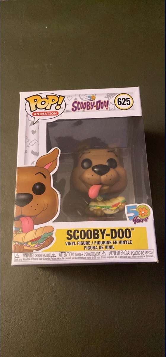 Scooby Doo and sandwich
