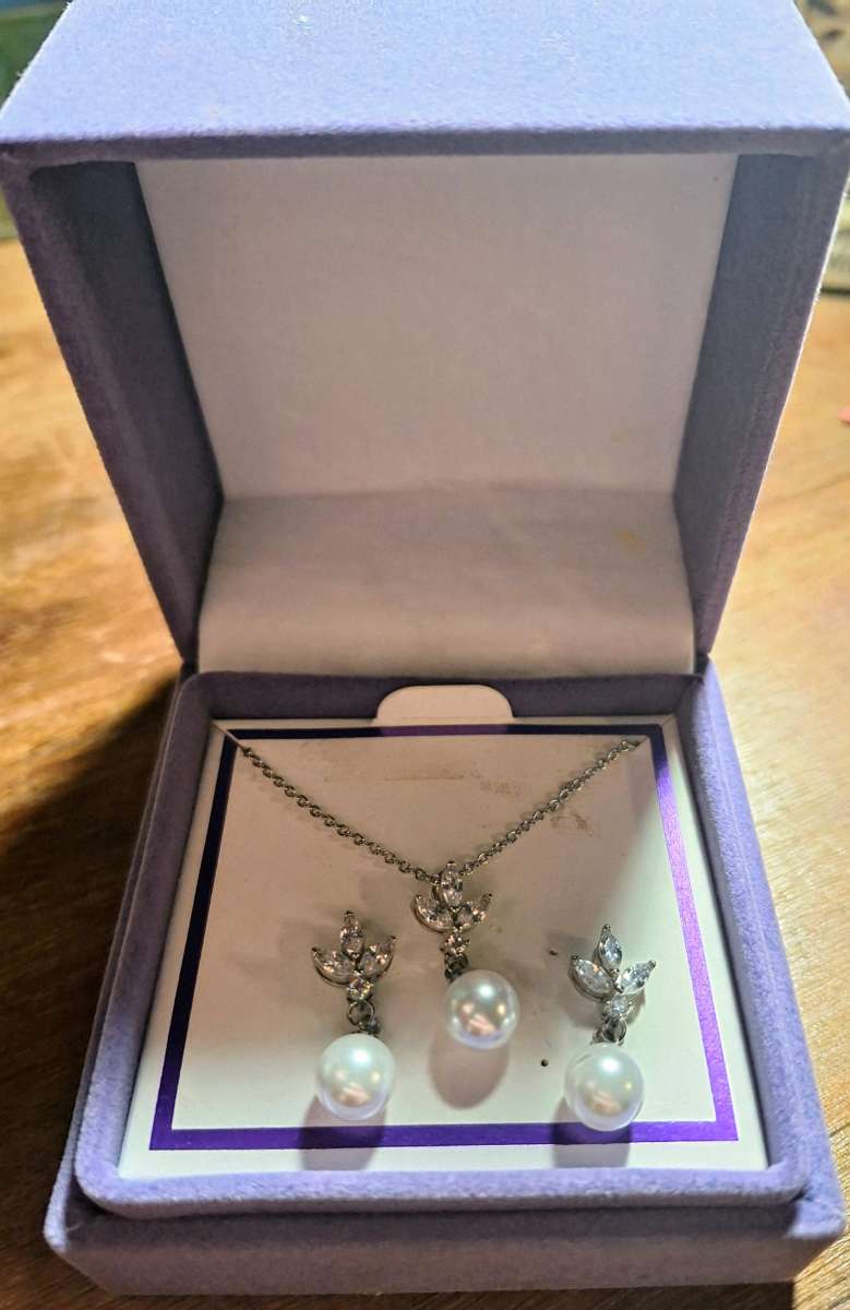 Believe by Brilliance Matching Necklace  Earring Set