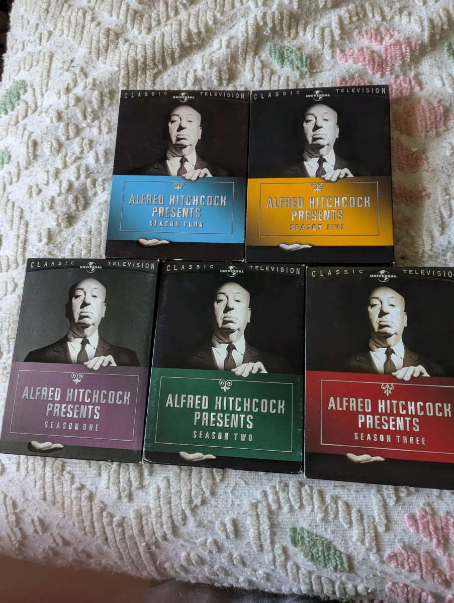 The classic series of Alfred Hitchcock present seasons 1 2 3