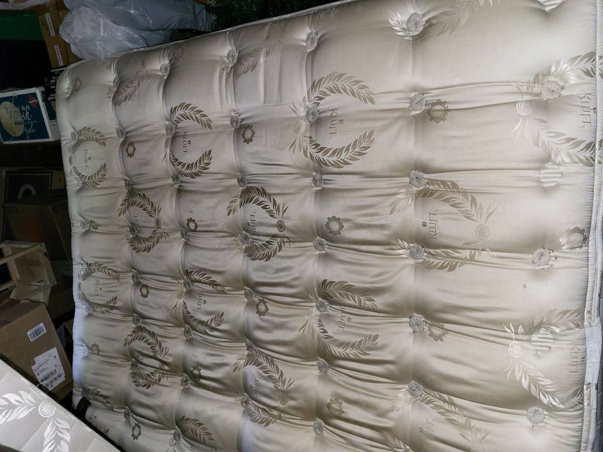 King size bed with box springs