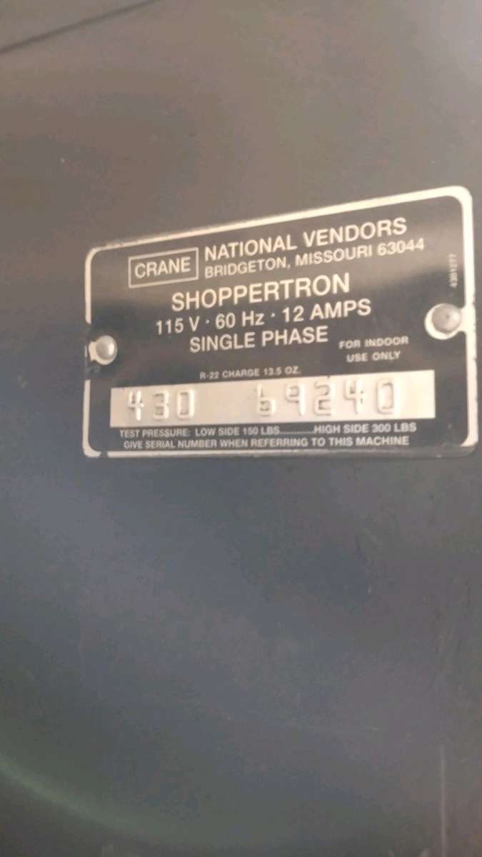 Crane Shoppertron 430 Vending Machine