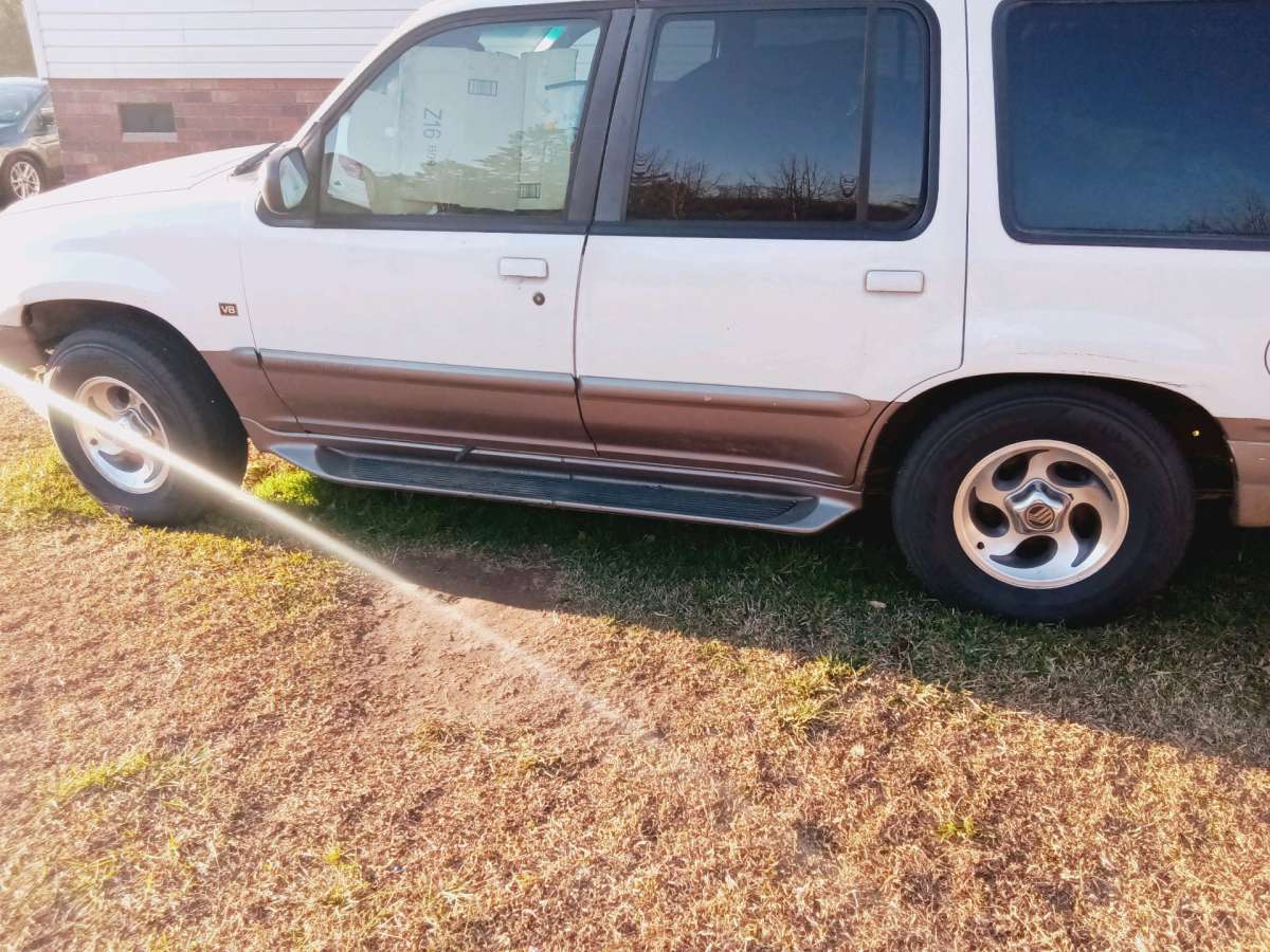 97 mercury mountaineer v8