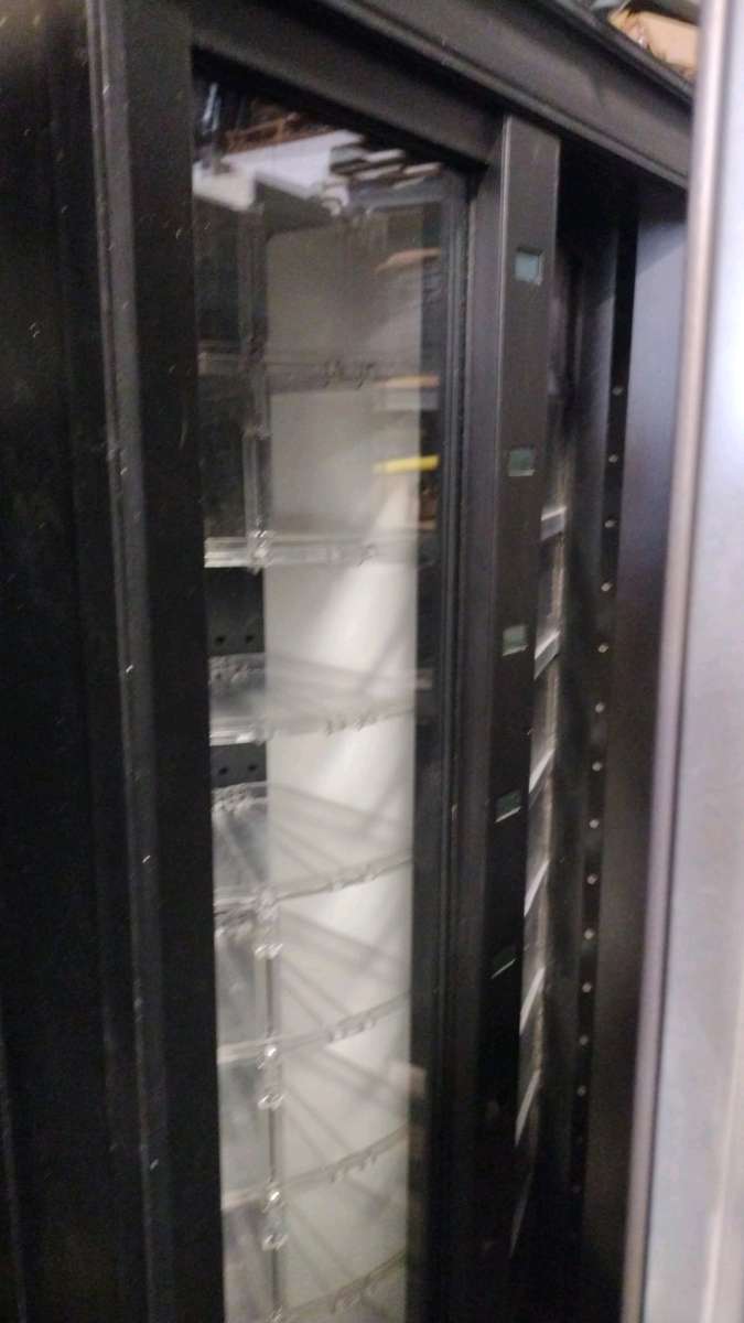 Crane Shoppertron 430 Vending Machine