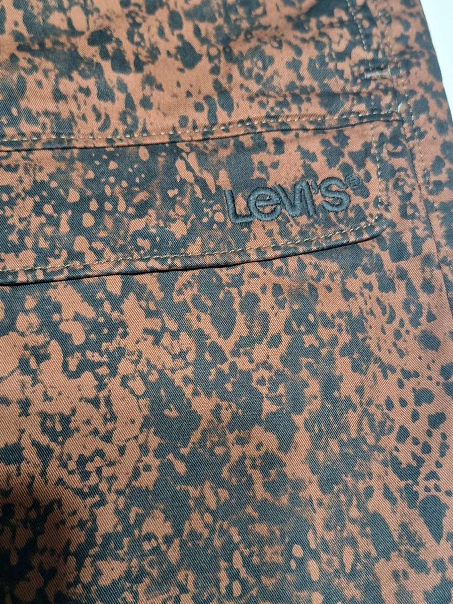 Levis Trail Cargo Shorts Mens Size small 6 Brown Print Draws