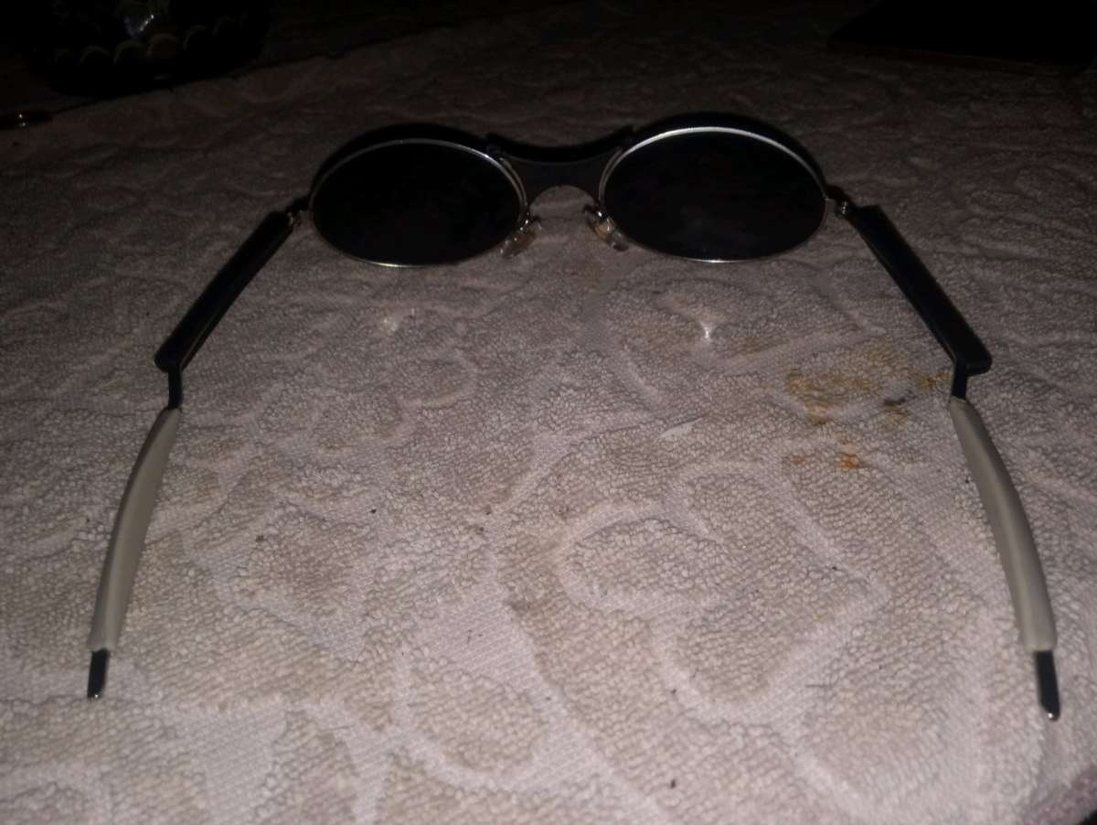 Oakley sunglasses E wire