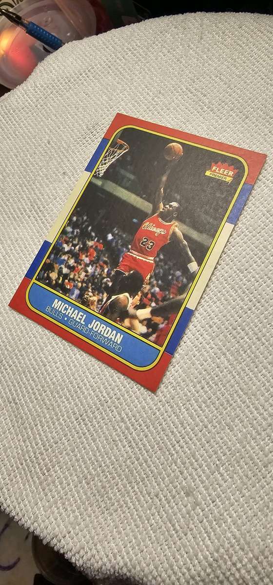 MICHAEL JORDAN  RC 86 Fleer  mint  recently sealed wax