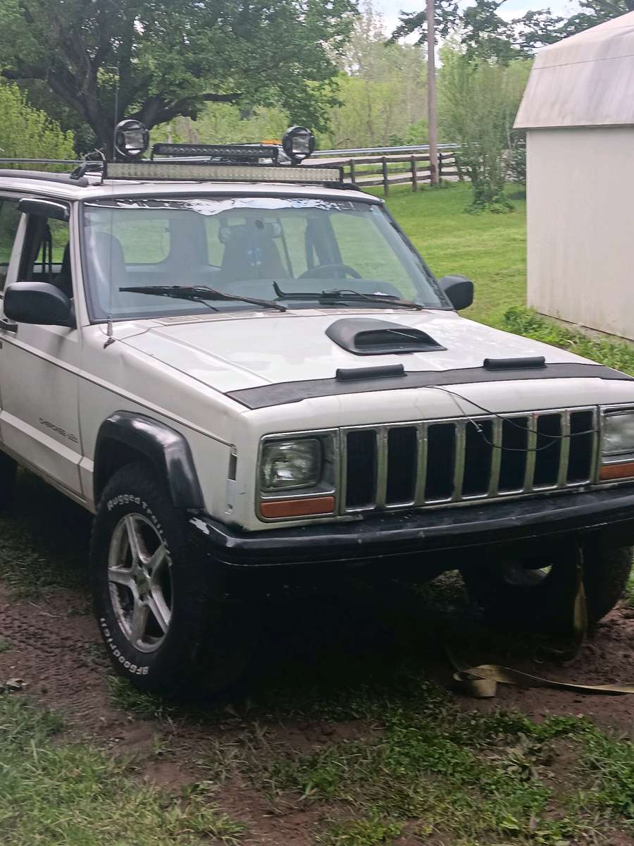 87 Jeep Cherokee