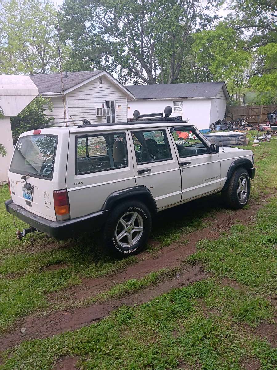 87 Jeep Cherokee