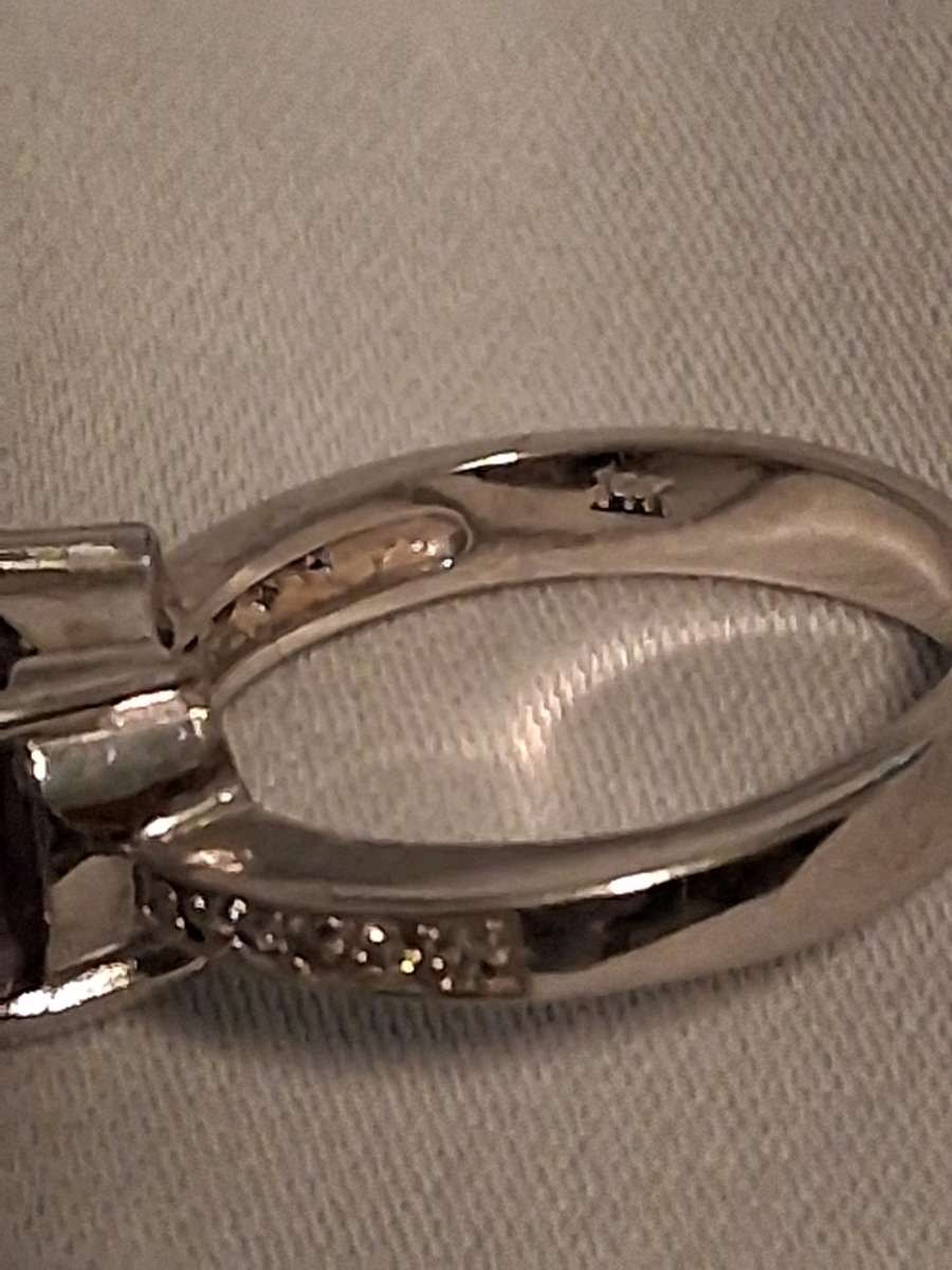 14k white gold diamond and amethyst ring