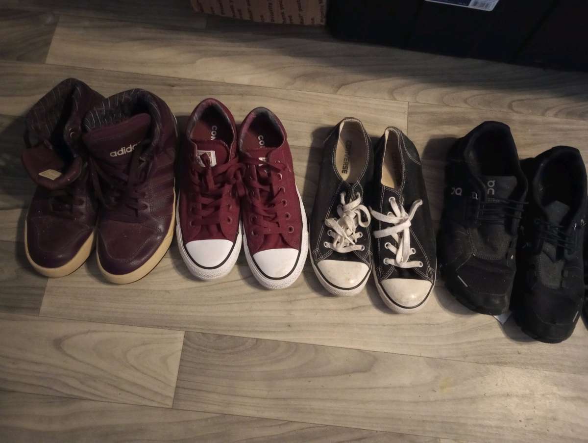 12 pairs of womens shoes sizez 8 to 9