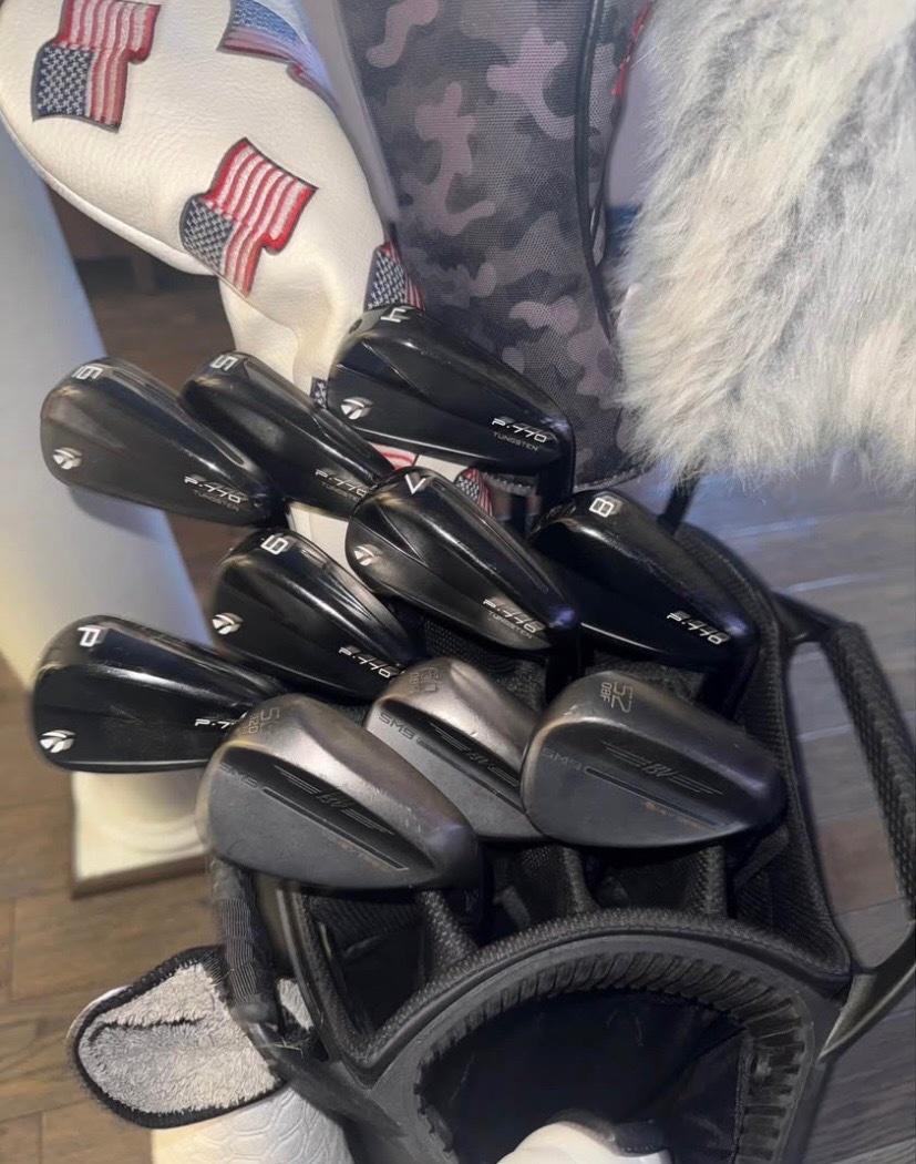 GOLF SET WITH VESSEL BAG