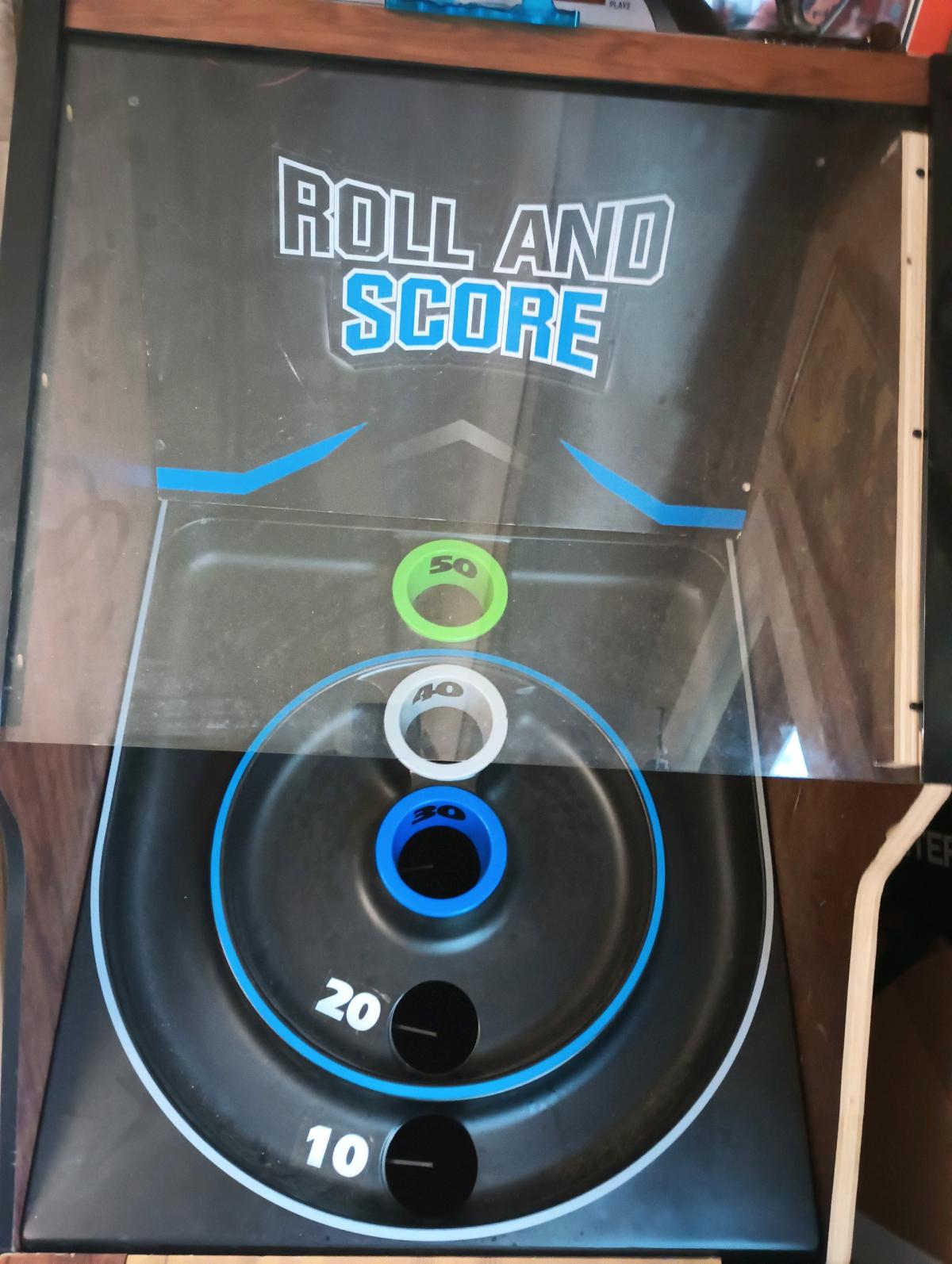 9ft Roll and score game with led lights and electric scorer