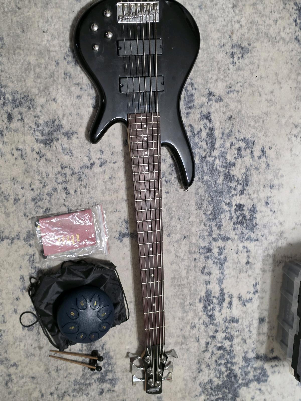 6 string ibanez bass guitar