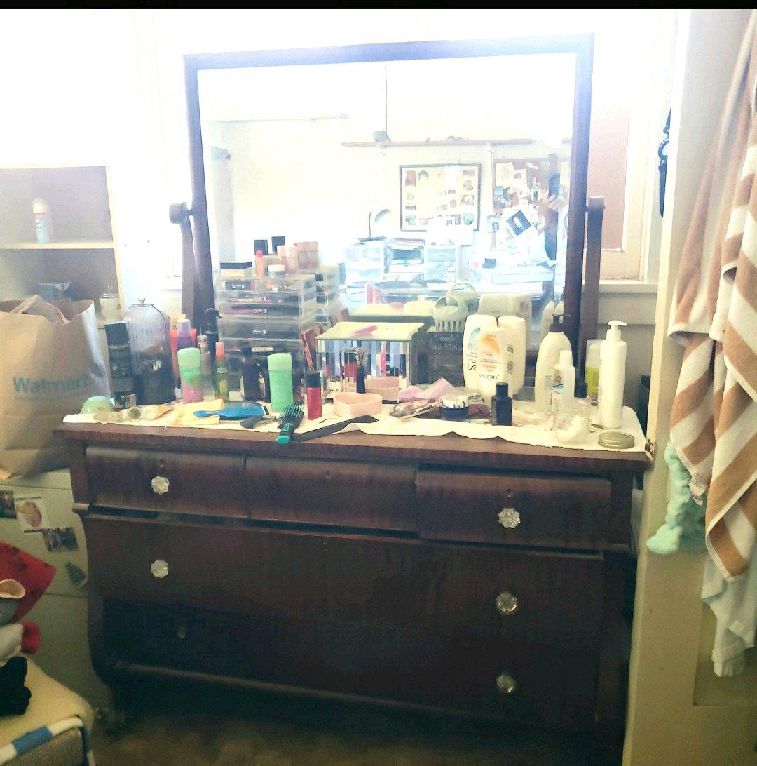 Mahogany Dresser