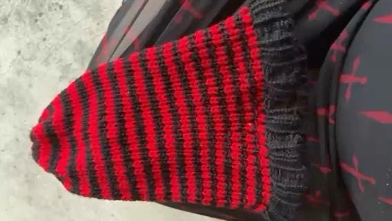 Beanie loom knitted by me