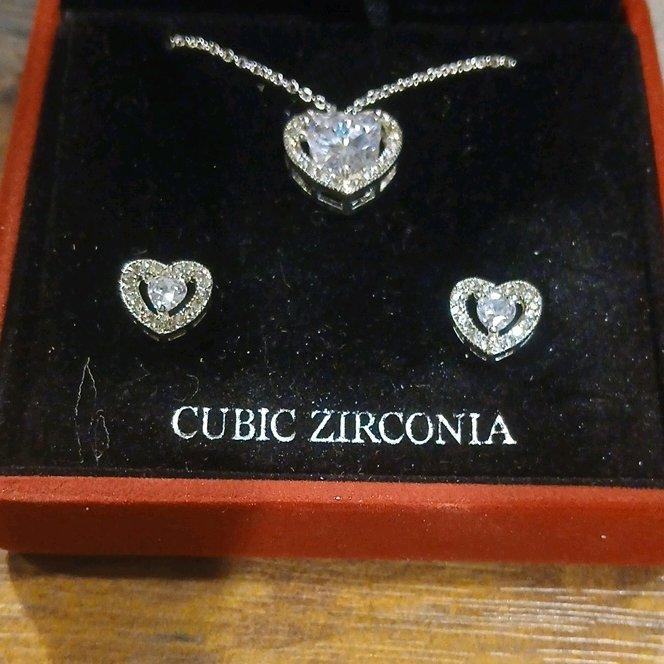 danecraft silver plate heart necklace