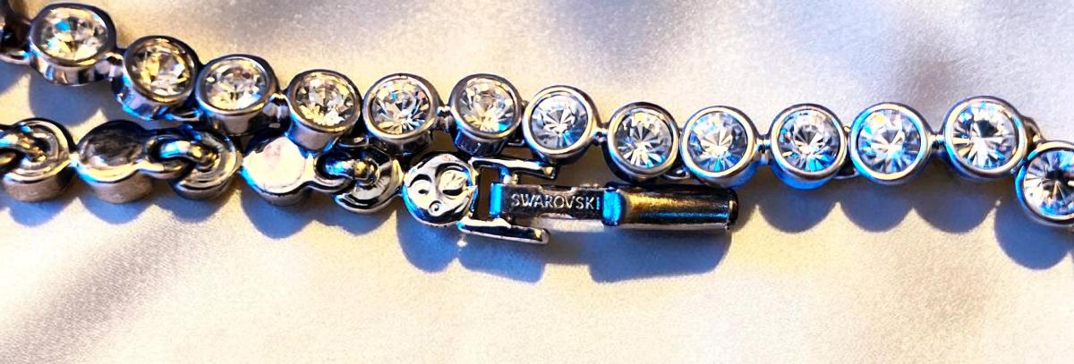 Stunning Swarovski Bezel Set Crystal Tennis Bracelet