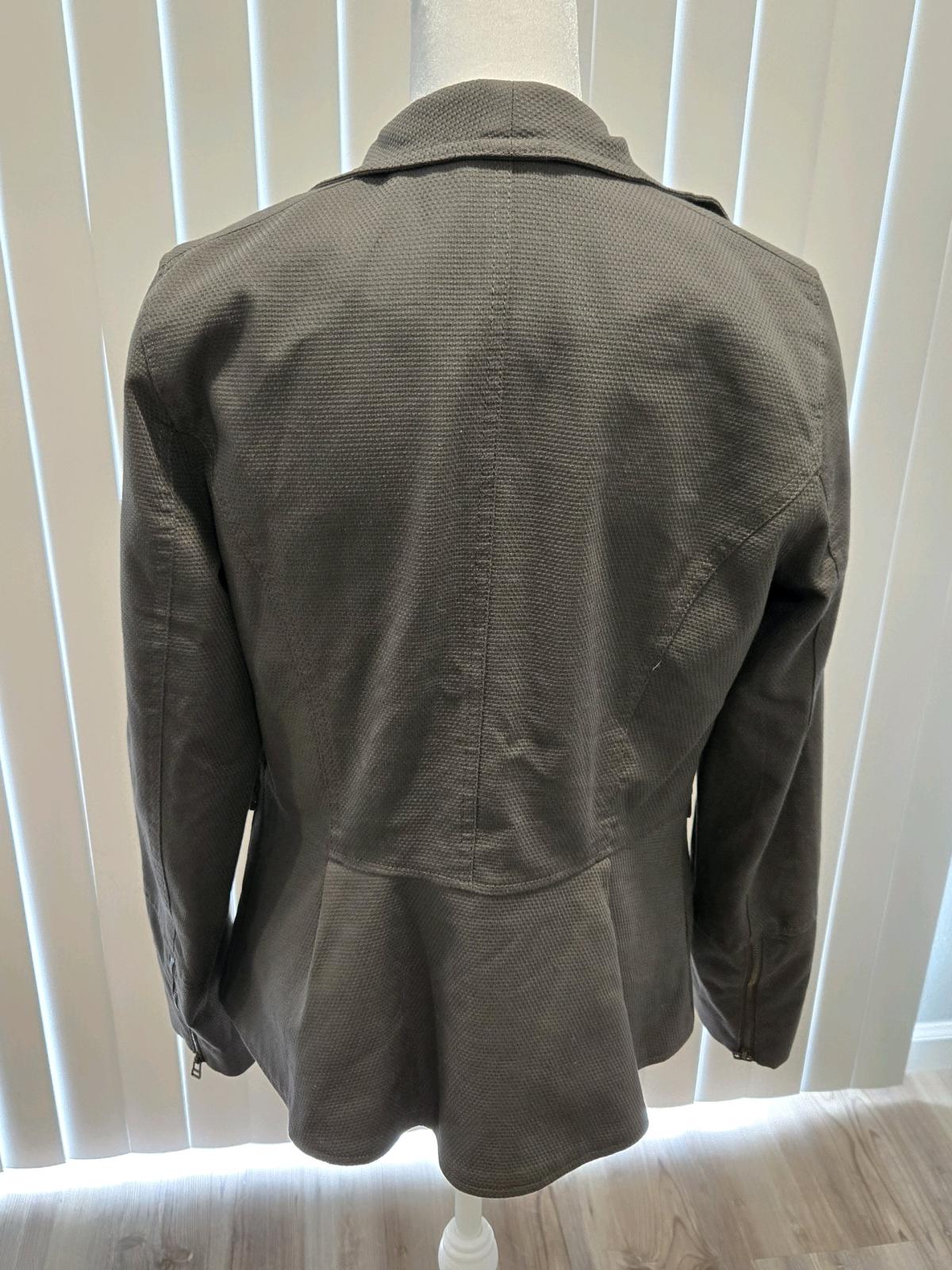 Banana Republic Womens Gray Pleated Jacket
