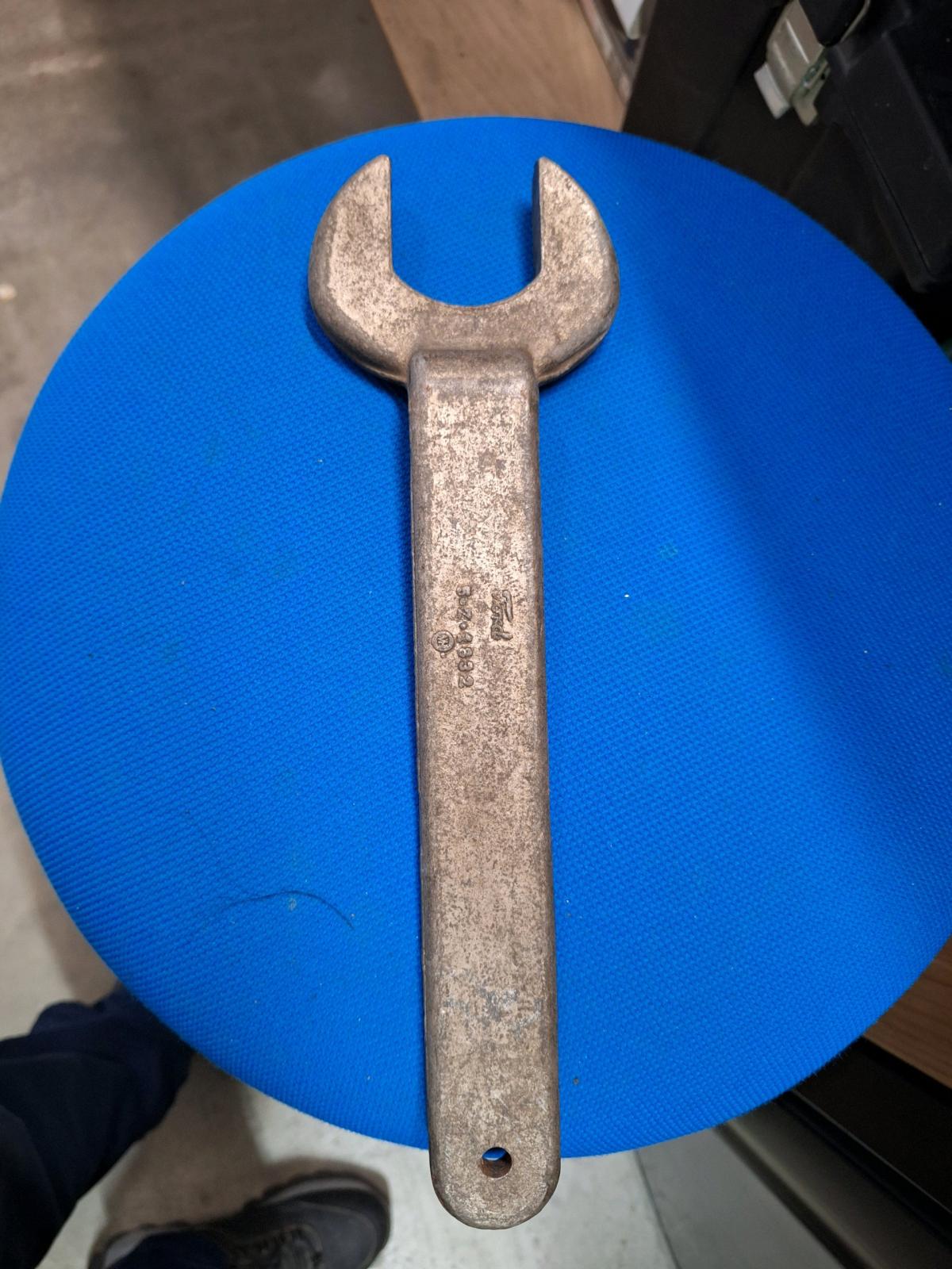 Ford Wrench