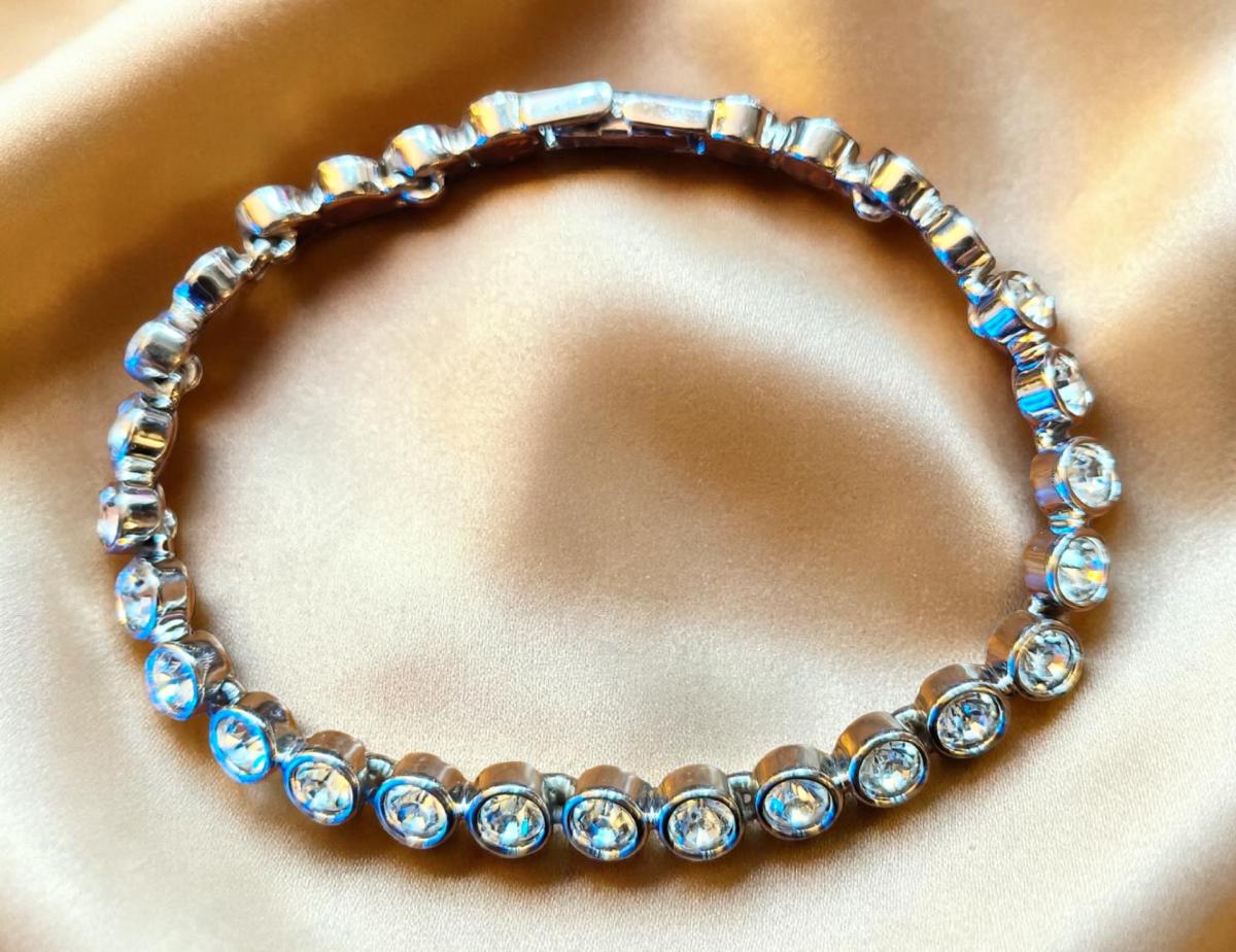 Stunning Swarovski Bezel Set Crystal Tennis Bracelet