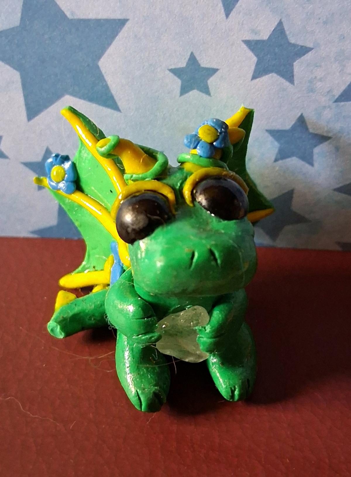 Crystal Critters dragon sculpture