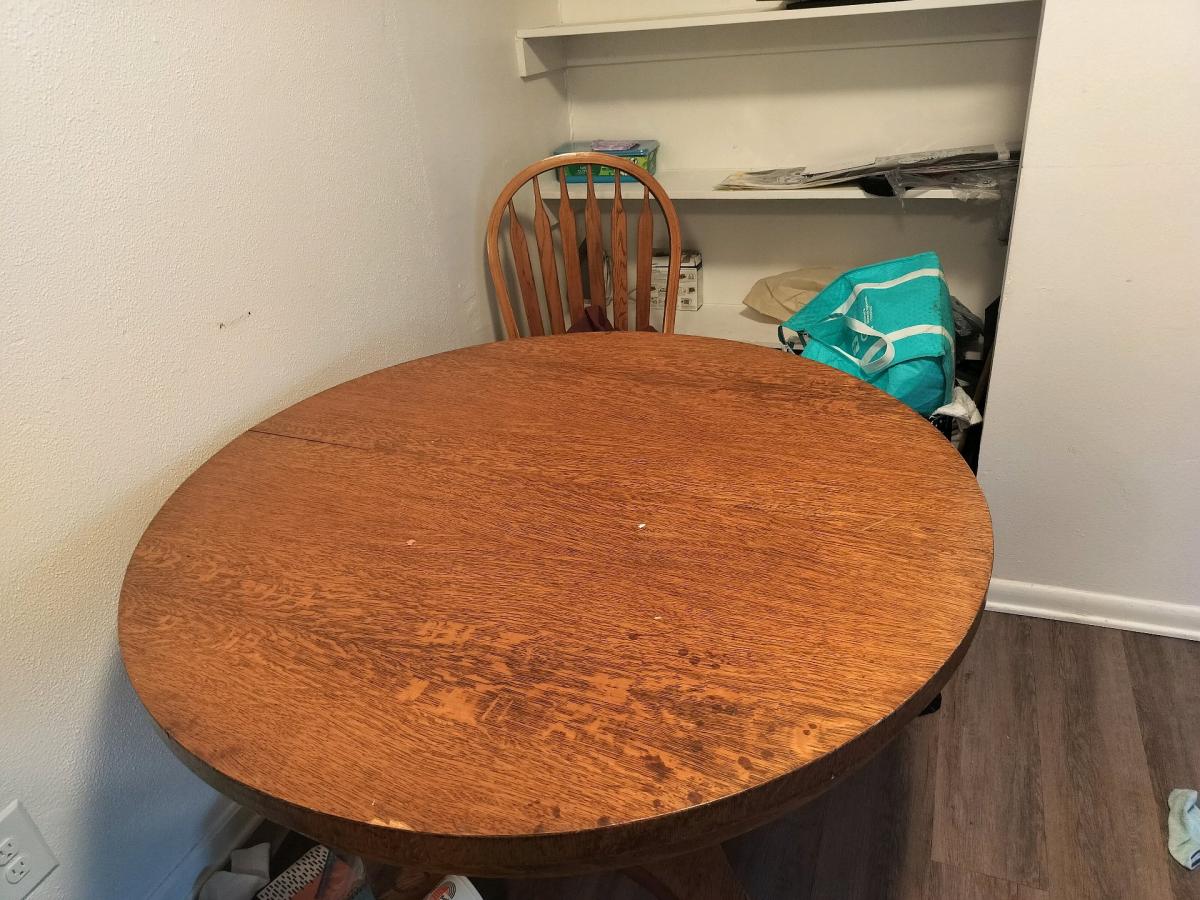 dinner room table