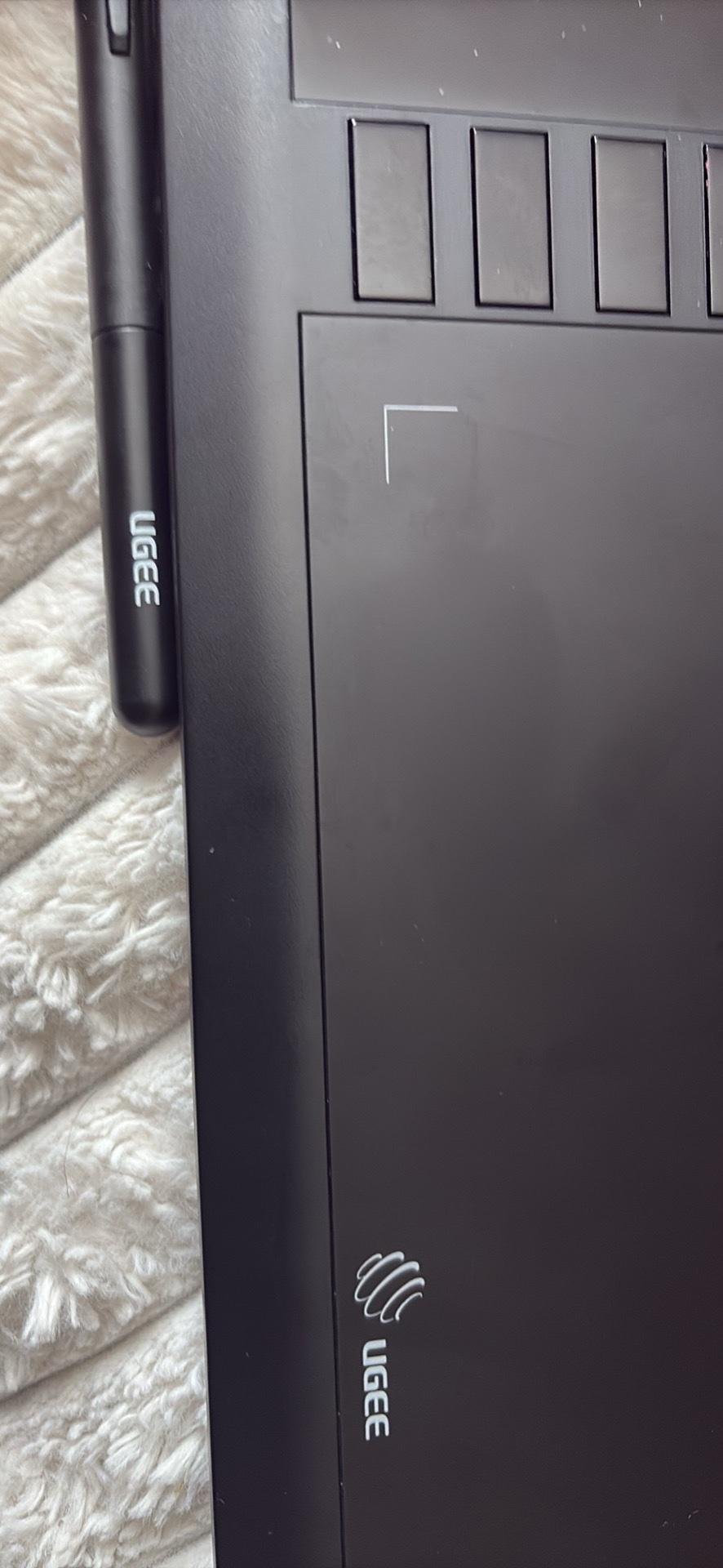 UGEE Drawing Tablet