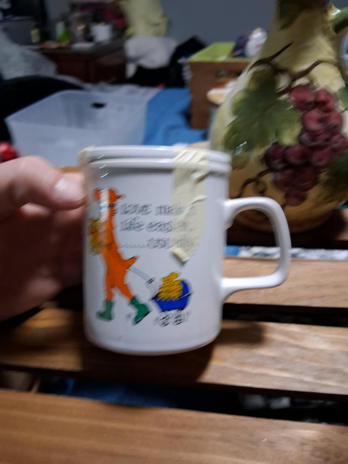 teapots and kitchen accessories