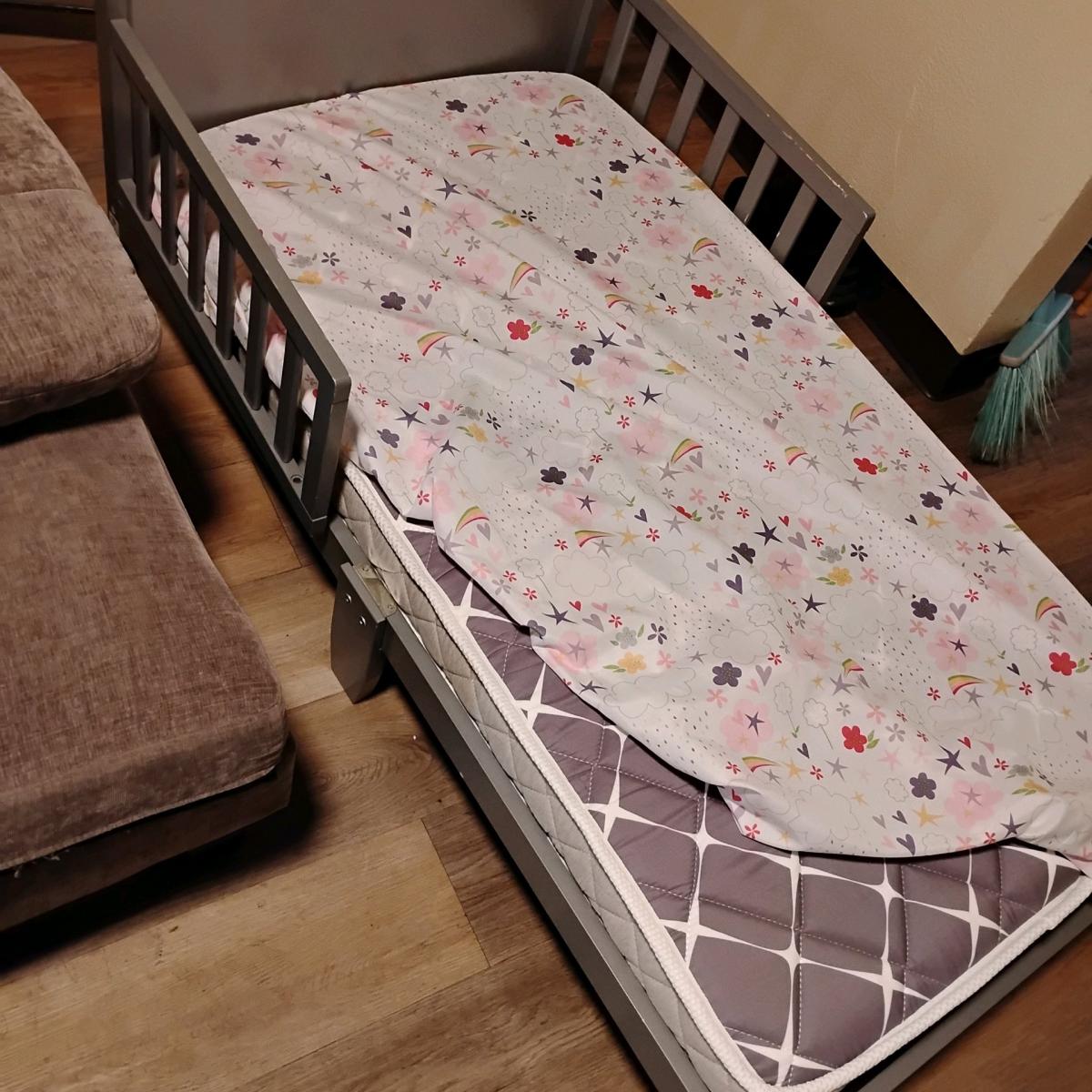 toddler bed