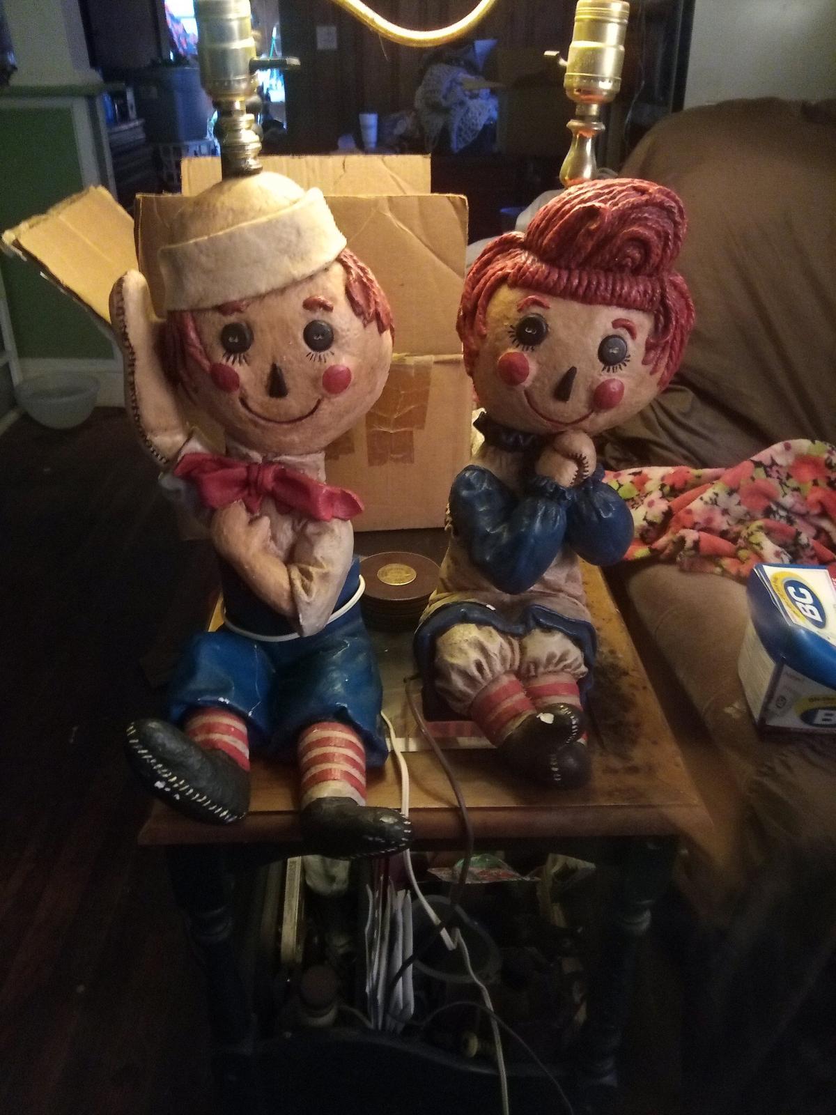raggedy ann and Andy lamp