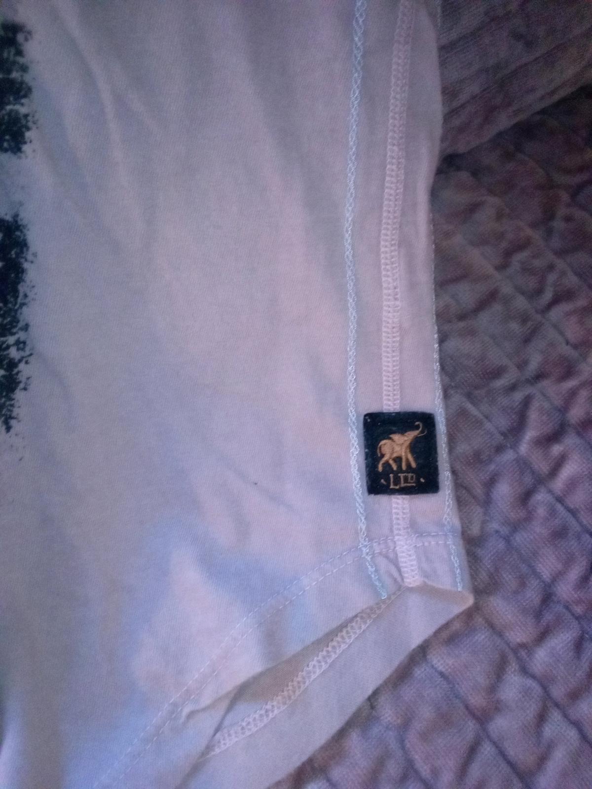 vintage Trunk ltd Kurt Cobain tee