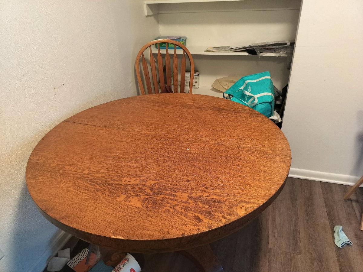 dinner room table
