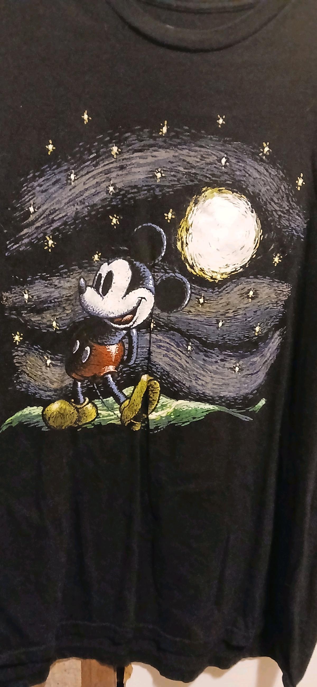 Disney mickey mouse moon gazing tshirt size xl