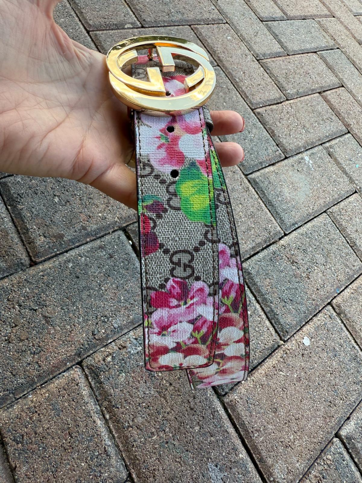 Gucci belt  floral belt correa Gucci