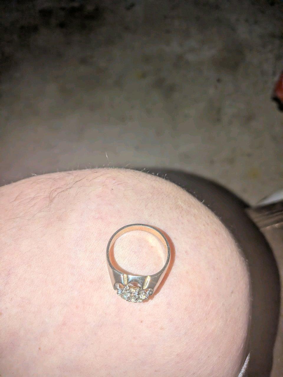 14 k gold diamond cluster ring with over a carat and a half