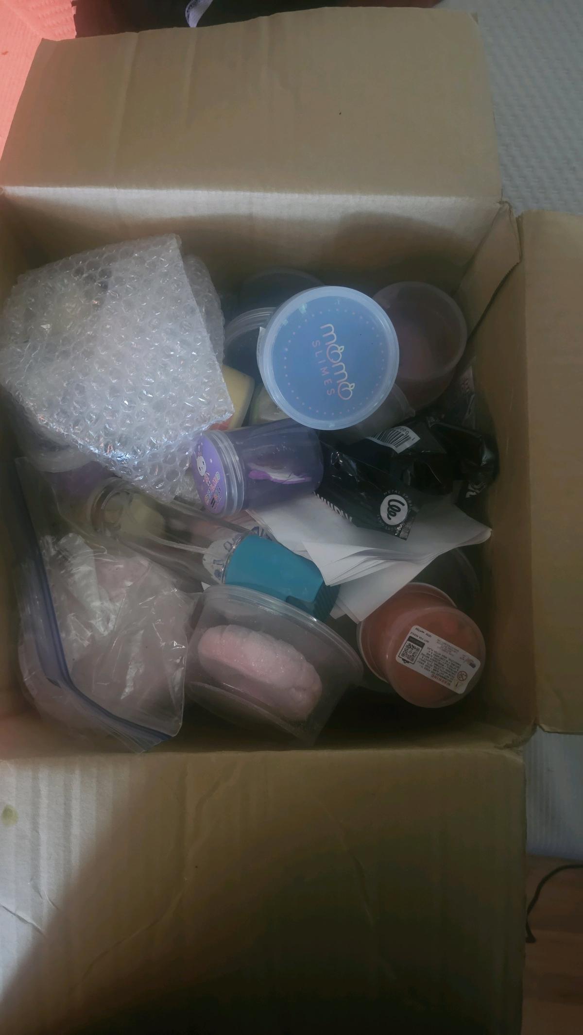 VARIOUS MOMO AND DOPE SLIMES