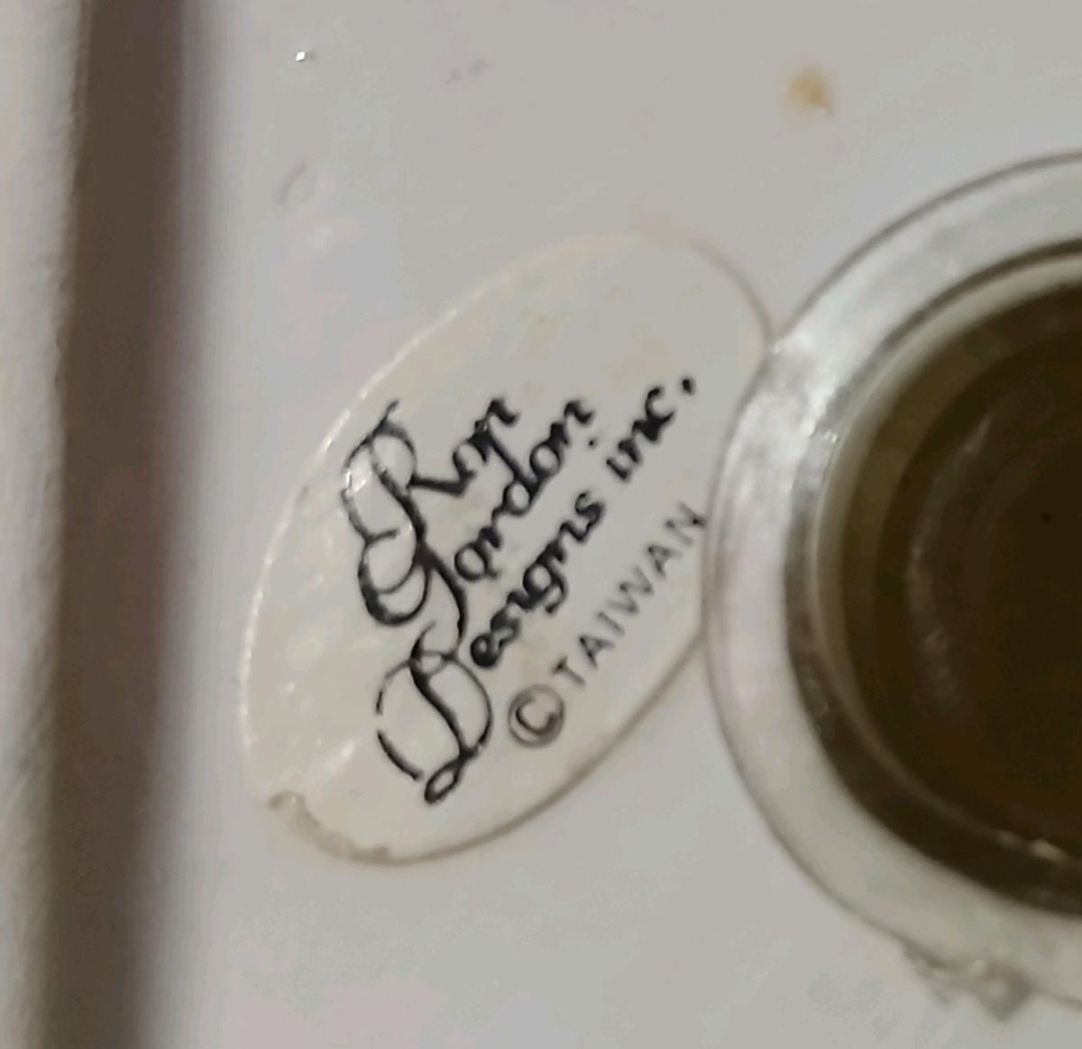 Ron Gordon salt and pepper shaker